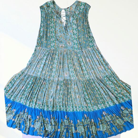 FREE PEOPLE Hanalei Bay Maxi Dress Medium Blue Floral Oversized Lace Boho Beachy - Picture 11 of 14